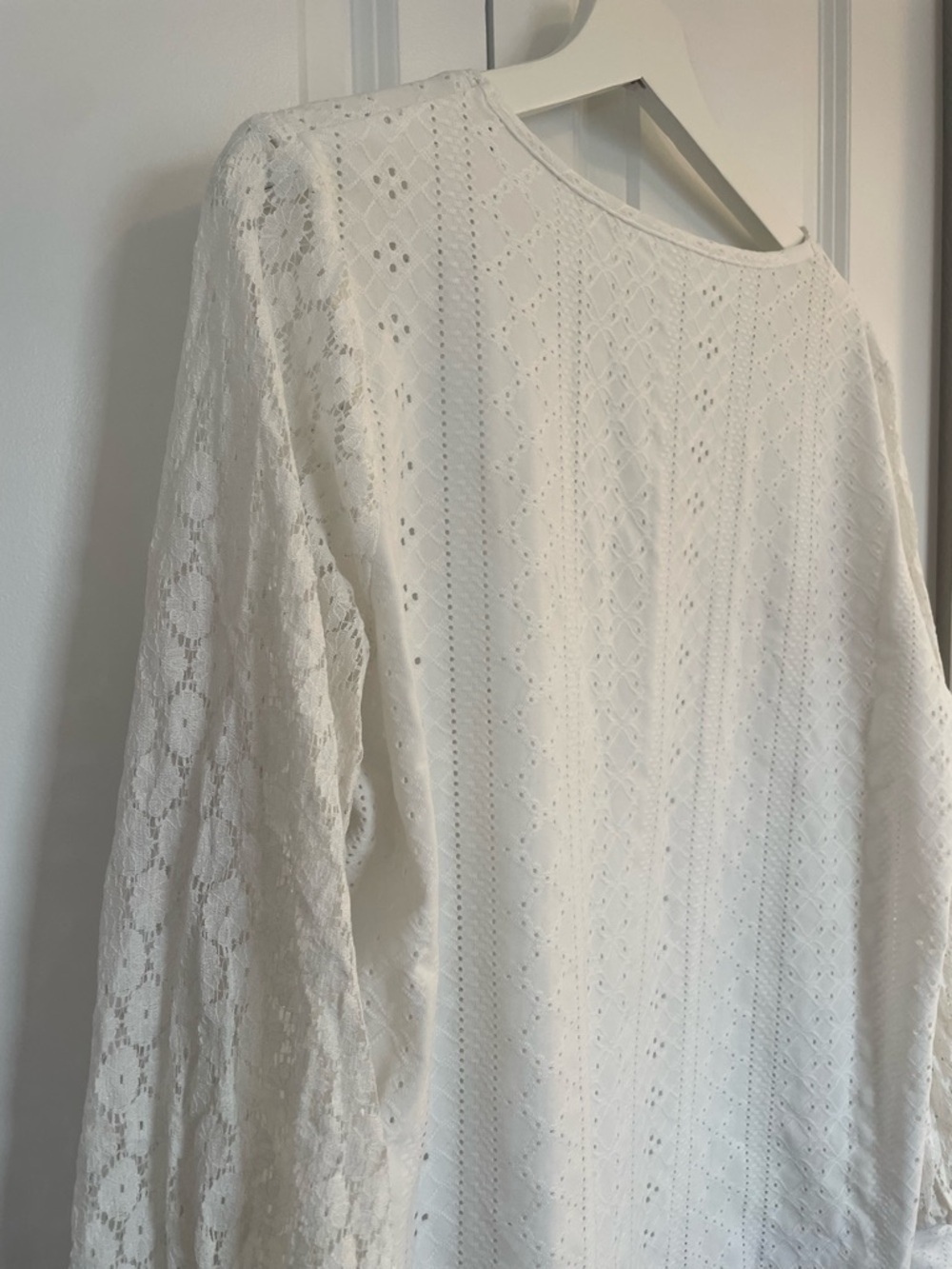 Cupshe Beach Coverup Top - Picture 6 of 9